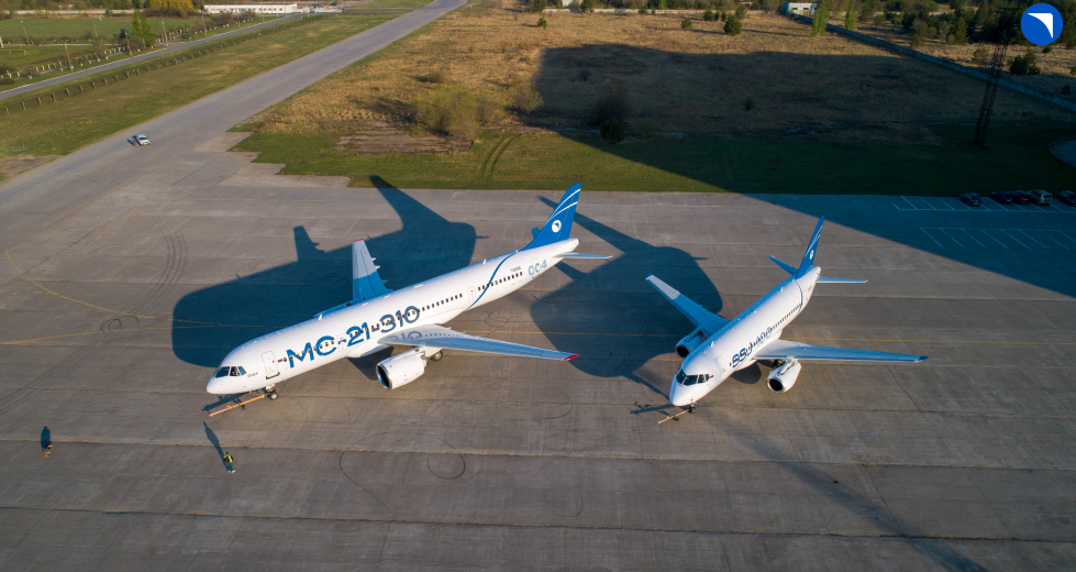MC-21 and SSJ-100 painted in the UAC’s new corporate livery for participation in the MAKS-2023 airshow